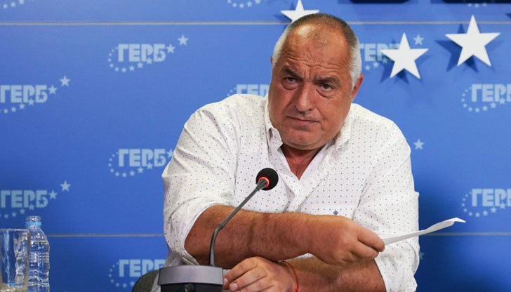 Борисов показа призовката си да се яви на 15 юли в полицията. Кога е бил разпитван по "Барселонагейт" и какво е обяснил, обаче си остава тайна