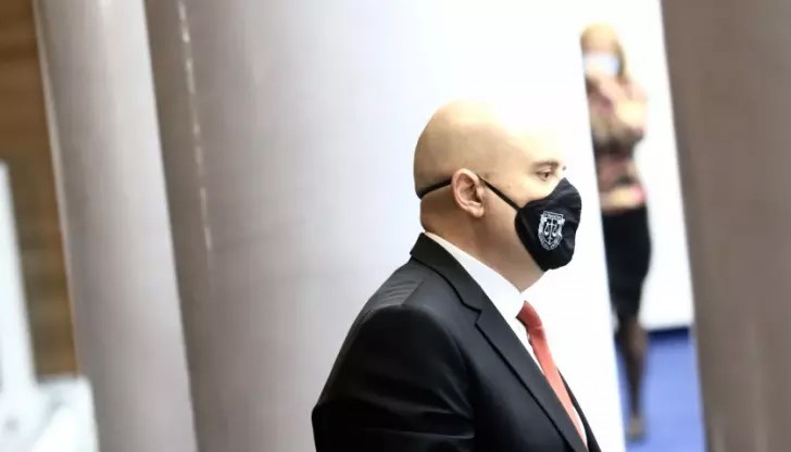 Висшият съдебен съвет публикува доклада от над 100 страници на вътрешния министър Бойко Рашков Висшият съдебен съвет публикува доклада от над 100 страници на вътрешния министър Бойко Рашков