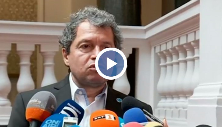 Смятам, че и ГЕРБ биха казали, че са за съдебна реформа, добави лидерът на ИТН