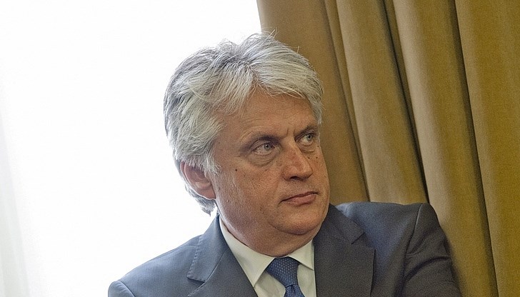 Сега, когато Министър Рашков ги подхвана какви ги вършат, те взеха да вият на умряло Сега, когато Министър Рашков ги подхвана какви ги вършат, те взеха да вият на умряло