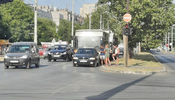 Това е втората катастрофа за тази сутрин Това е втората катастрофа за тази сутрин