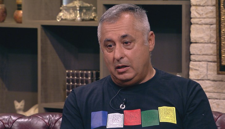 "Искам да кажа, че това, което жертва Кирил - да се откаже от Канадското си гражданство - аз не бих могъл да направя", написа бащата на служебния министър "Искам да кажа, че това, което жертва Кирил - да се откаже от Канадското си гражданство - аз не бих могъл да направя", написа бащата на служебния министър