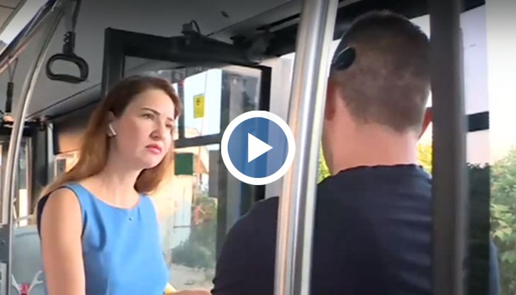 Пострадалата е с шест шева. А нападателят още не е задържан