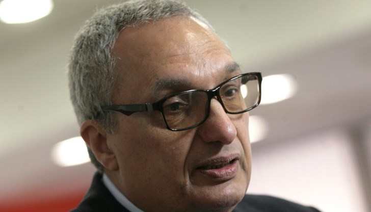 Парламентът е вкаран в безизходица от лидера на "Има такъв народ" Слави Трифонов