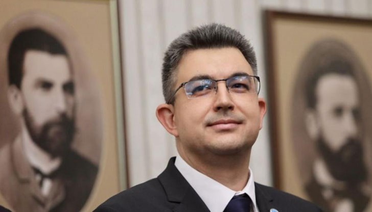 Кандидатът за премиер Пламен Николов смята, че мандатът може да бъде върнат изпълнен на президента Румен Радев и преди петък