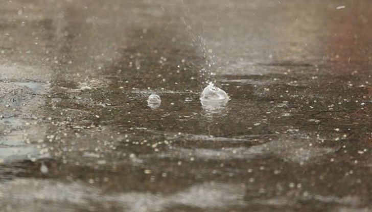 Силен вятър и примесен с градушка дъжд са причинили снощи щети в тутраканското село Цар Самуил Силен вятър и примесен с градушка дъжд са причинили снощи щети в тутраканското село Цар Самуил
