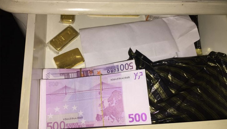 Докато страната не се справи с финансовата престъпност, не бива да става член, предупреждават германски депутати Докато страната не се справи с финансовата престъпност, не бива да става член, предупреждават германски депутати