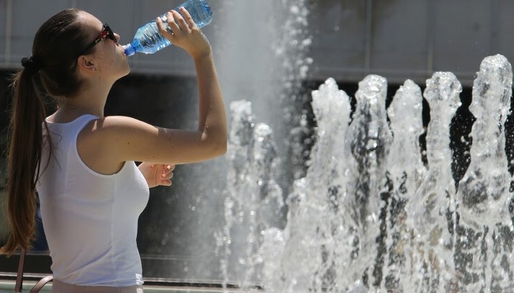 Дневните температури ще се повишат и максималните ще са между 32° и 37° Дневните температури ще се повишат и максималните ще са между 32° и 37°