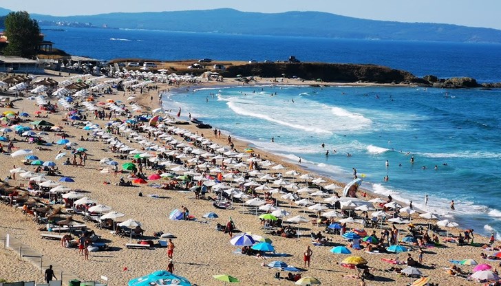 Според изискванията всеки хотел трябва да има стая, в която да настанява туристи, болни от COVID-19