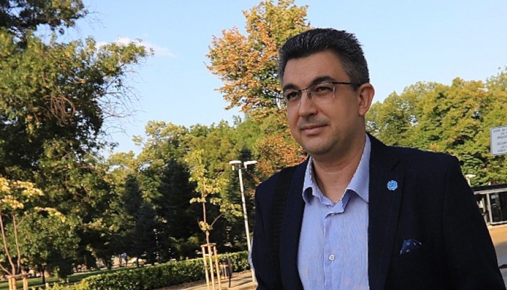 Оттеглянето на кандидата за премиер на ИТН Пламен Николов е първа точка на утрешното заседание на парламента