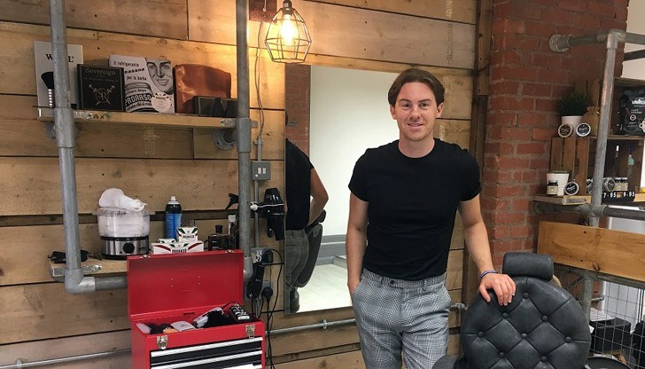 Когато Рори Къртис се събужда в болницата, той не знае къде се намира и как е попаднал там Когато Рори Къртис се събужда в болницата, той не знае къде се намира и как е попаднал там