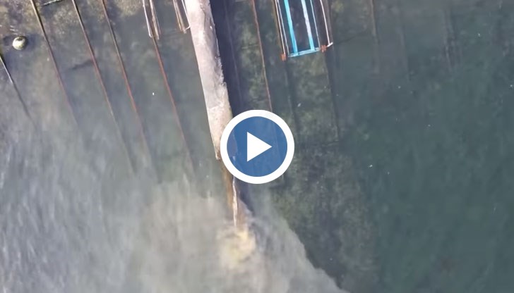 Още преди 13 години има издадена заповед на контролните органи за забрана за използването на този канализационен колектор