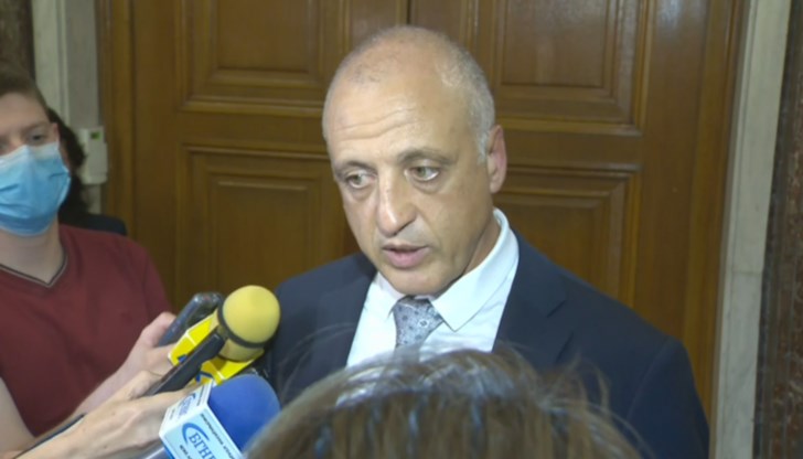 Ген. Емил Тонев уточни, че записите са предадени на СДВР Ген. Емил Тонев уточни, че записите са предадени на СДВР