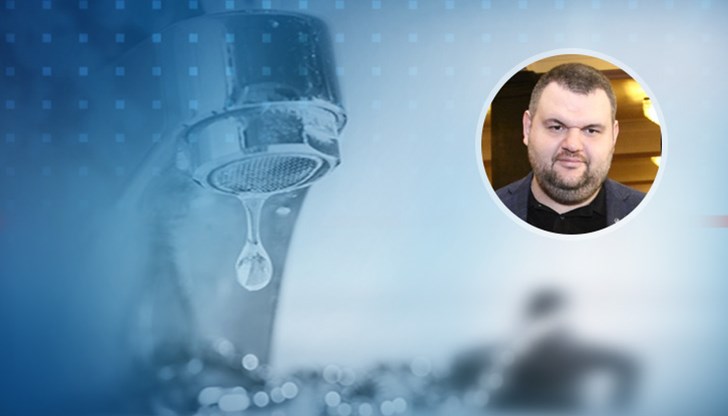 Надежда Николова е омъжена за Димитър Николов, който има медиен бизнес