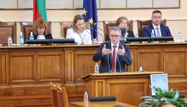 Направени са заявки за общо 13 909 963 дози ваксини за 2021 г