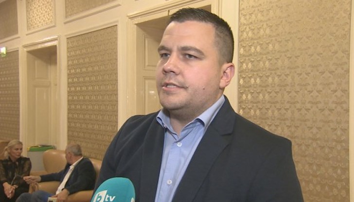 Той не вярва на социологията и третото място, която тя им отрежда към този момент