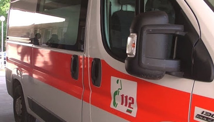 Момчето е с контузия на коленете и лакът Момчето е с контузия на коленете и лакът