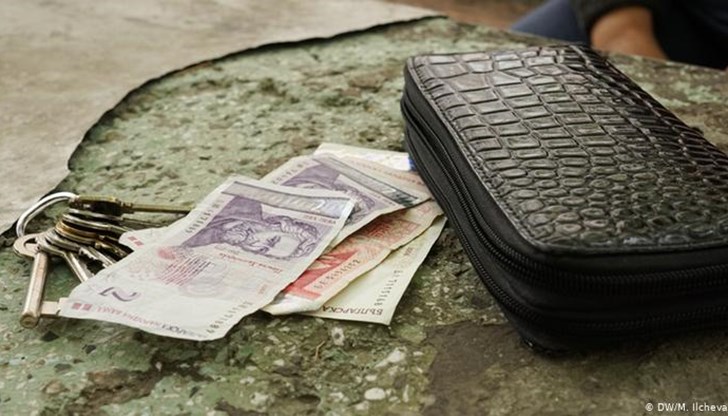 Над 30% от разходите на българите са за храна