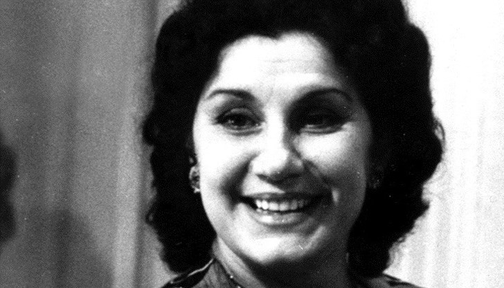 Виолета Бахчеванова има многобройни участия в Българско национално радио, в Българската национална телевизия, в игрални филми и телевизионни постановки, в национални и международни фестивали