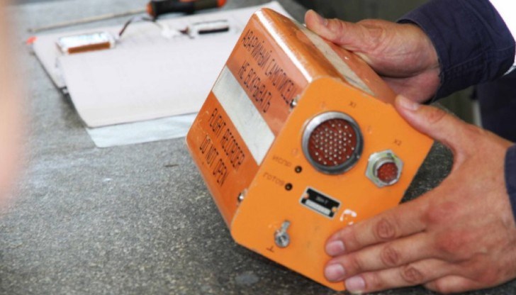 Представителите на българските Военновъздушни сили, Военна полиция и Военна прокуратура все още чакат издаването на визи, но и до момента не са получили „съответните покани (приглашения)“, казват в отговора си от военно министерство