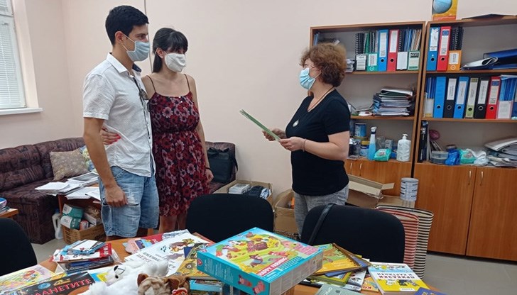 Деница и Лулчо Георгиеви дариха всичко получено за малчугани в нужда
