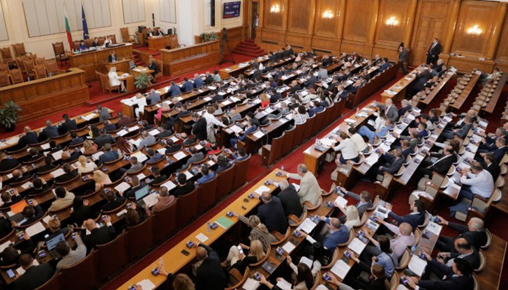 В НС умуват за гласуването на оттегления кабинет В НС умуват за гласуването на оттегления кабинет