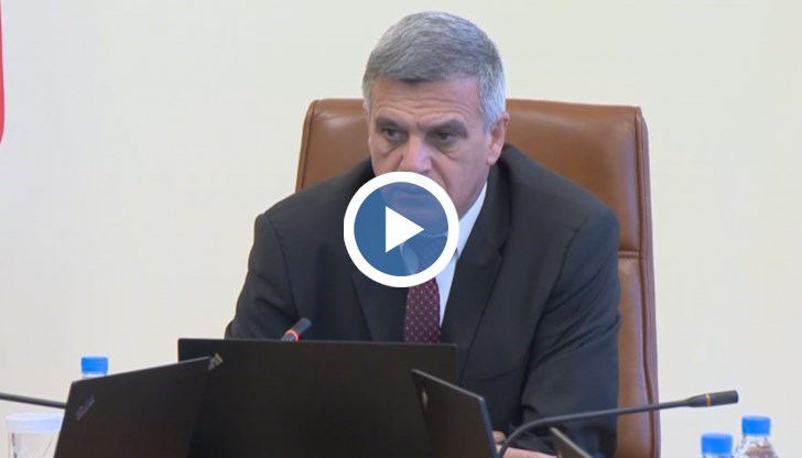 Няма непосредствена опасност за близките населени места, обяви премиерът