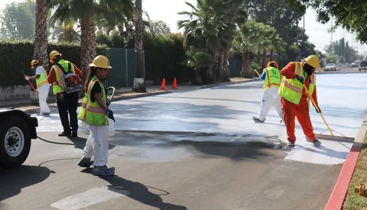 Става твърде топло да се работи на открито Става твърде топло да се работи на открито