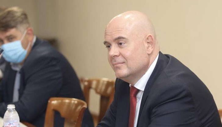 Народните представители искат да го извикат на всяка цена в НС Народните представители искат да го извикат на всяка цена в НС