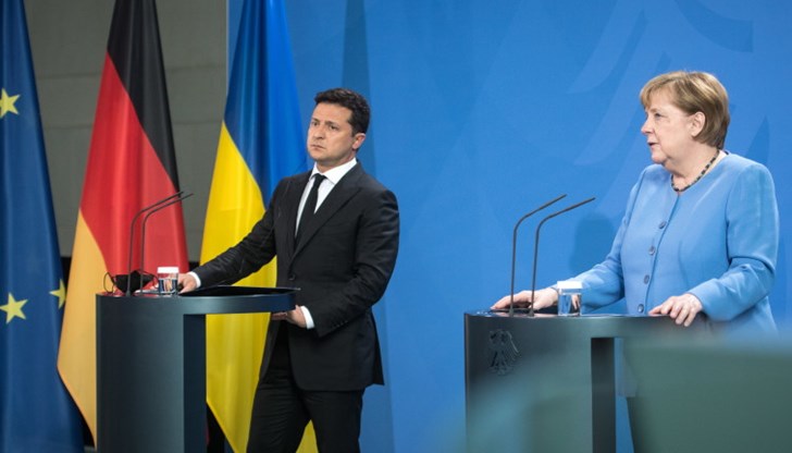 Ангела Меркел изтъкна, че ще подкрепи бъдещи санкции, ако "Северен поток-2" се използва като оръжие Ангела Меркел изтъкна, че ще подкрепи бъдещи санкции, ако "Северен поток-2" се използва като оръжие