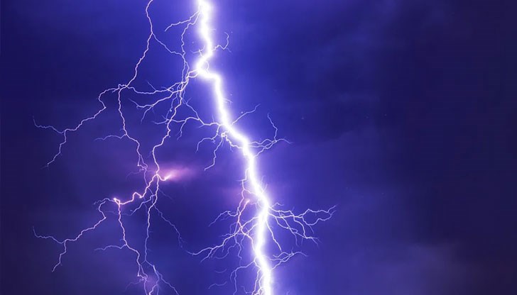 41-годишният Иван Ранчев е покосен по време на мач 41-годишният Иван Ранчев е покосен по време на мач