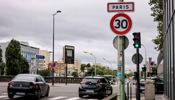 Сблъсъкът на пешеходец с автомобил, който се движи със скорост от 50 км/час, създава 80%-ов риск за живота на човека.  При скорост от 30 км/час рискът спада до 10%