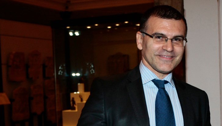 Избирателите да си извадят поуки, че не бива да се дава властта на хора, които нямат опит и кадри, заяви бившият финансов министър