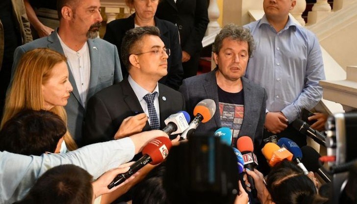 Според ИТН проблемът е пряк резултат от криза на енергийната борса и неефективното ѝ управление от държавата