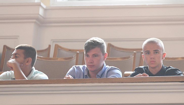 Това направиха и депутатите от ГЕРБ, които все пак преди това се засуетиха