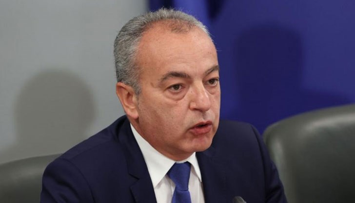 Гълъб Донев обясни още, че е разпоредено на съответните социални служби да окажат подкрепа на семействата на загиналите