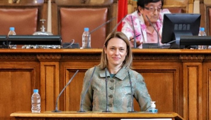 "Надявам се и този въпрос да бъде обсъден тази седмица на Председателски съвет", каза Ива Митева. "Надявам се и този въпрос да бъде обсъден тази седмица на Председателски съвет", каза Ива Митева.