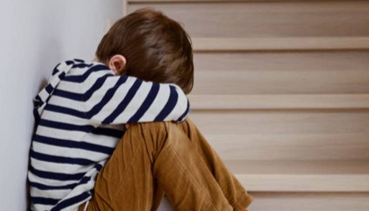 Националната телефонна линия за деца 116 111