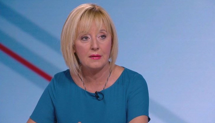 По думите ѝ в правителството трябва да влязат непартийни експерти и да не се залага на политически лица