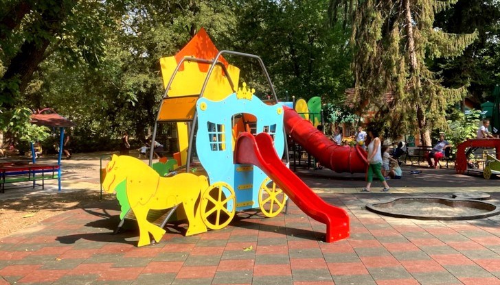 Площадката е изградена със средства от бюджета на Община Русе