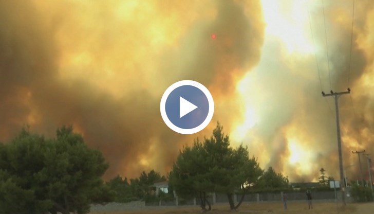 Силният вятър разпали нови пожари край гръцката столица