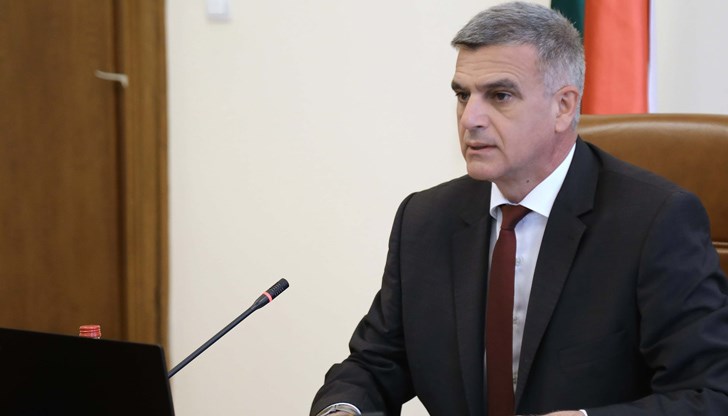 "Има известно увеличение на мигрантския натиск към границата на България", добави Янев