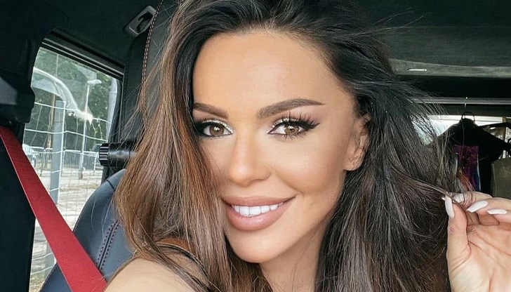 Веднага след премиерата на парчето се появи предположението, че препратката не е случайна Веднага след премиерата на парчето се появи предположението, че препратката не е случайна