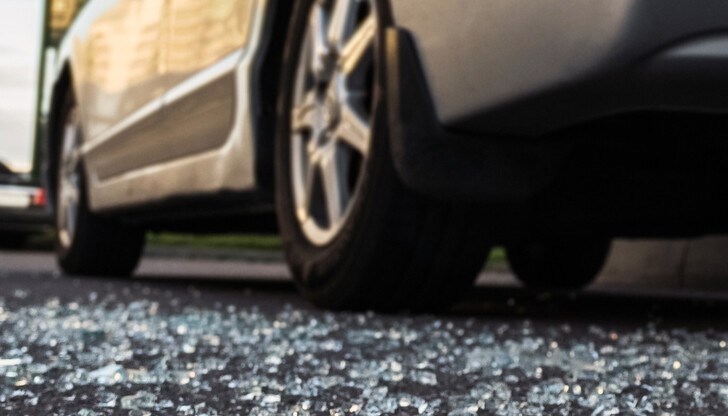 Пострадалите са със счупени крайници и други травми от удара Пострадалите са със счупени крайници и други травми от удара