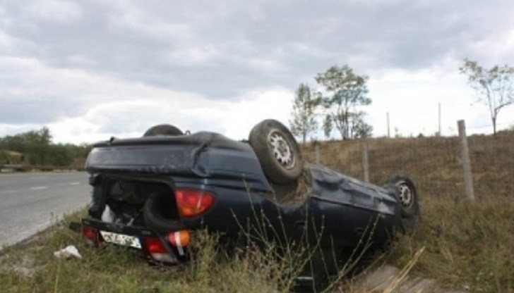До нещастния инцидент се стигна след като сърна излязла на пътя между селата Венец и Черноглавци