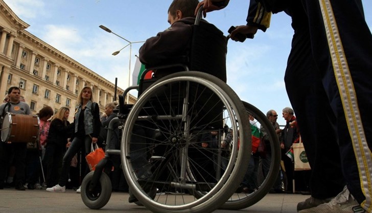 Ако все още имате сърце, а не парче лед...прочетете историята на Росен Карамфилов