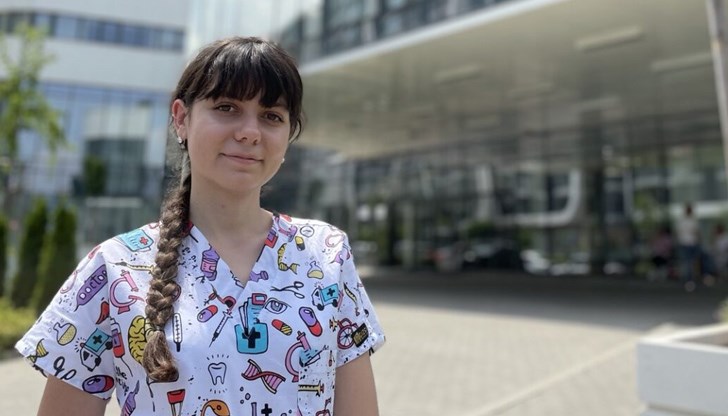 "Да си лекар е работа ден и нощ и тя не свършва след като ти свърши смяната", казва Гергана