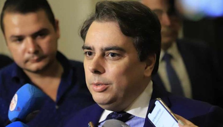 Финансовият министър загуби търпение с финансовата експертиза на ИТН за бюджета Финансовият министър загуби търпение с финансовата експертиза на ИТН за бюджета