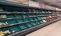 Празни рафтове във Великобритания: Няма шофьори, няма доставки