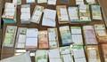 Откриха недекларирани 187 700 евро и 188 100 долара на „Дунав мост“ при Видин
